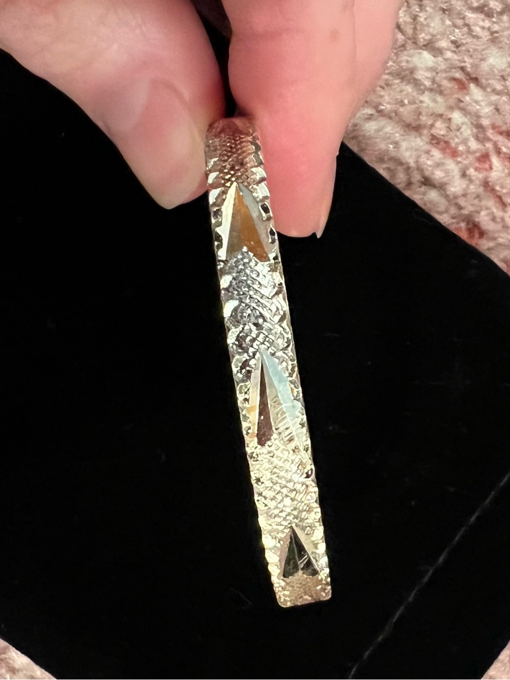 Child’s bangle - Picture 2 of 3